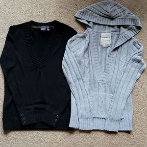 2 Aeropostale Vneck Sweaters